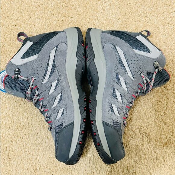 NWT Columbia Women's Crestwood™ Mid Waterproof Hiking Shoe in Graphite Sz 7.5 - Picture 5 of 11